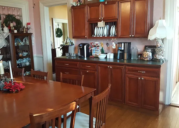 Bed & Breakfast Riverview Mansion