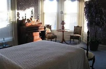 Riverview Mansion