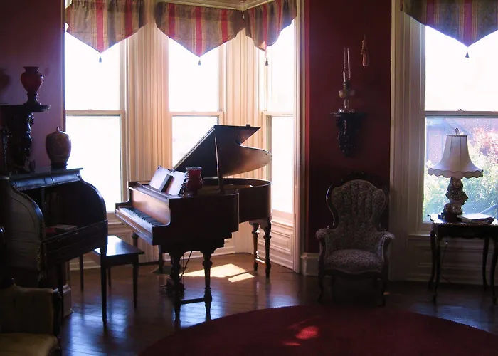 Riverview Mansion Metropolis