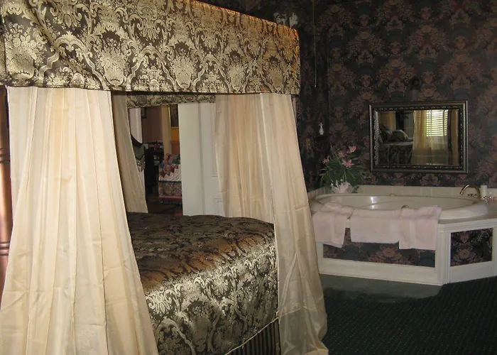 Bed & Breakfast Riverview Mansion Metropolis